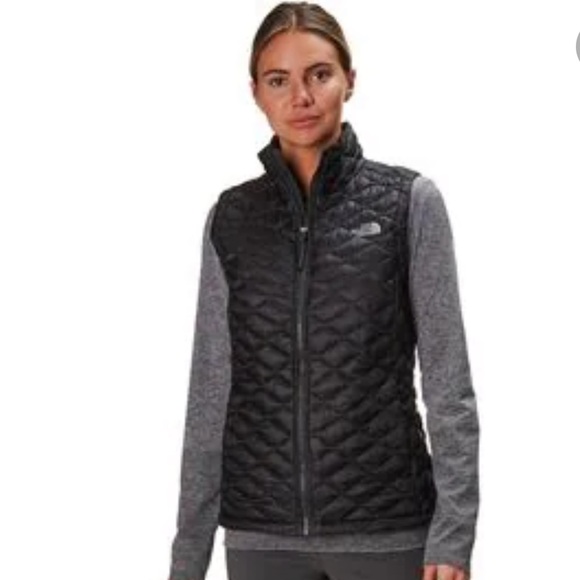 The North Face Jackets & Blazers - The northface thermoball vest